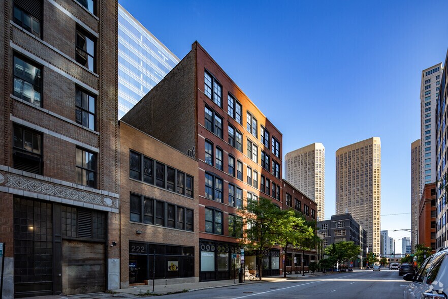 More Photos Of 216 S Jefferson St, Chicago Loft Creative Space For Sale