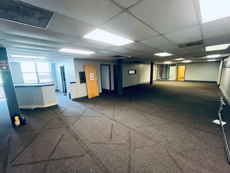 More Photos Of 201 N 4th Ave, Royersford Warehouse For Lease