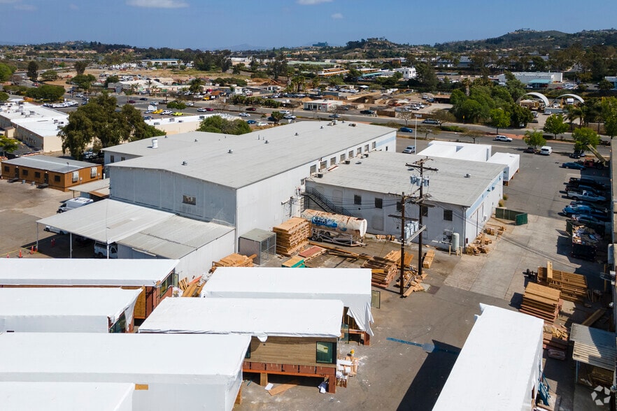 More Photos Of 528 E Mission Rd, San Marcos Manufacturing For Sale