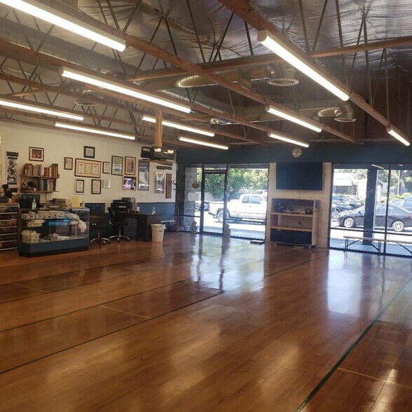More Photos Of 706-728 E Foothill Blvd, San Dimas Unknown For Lease