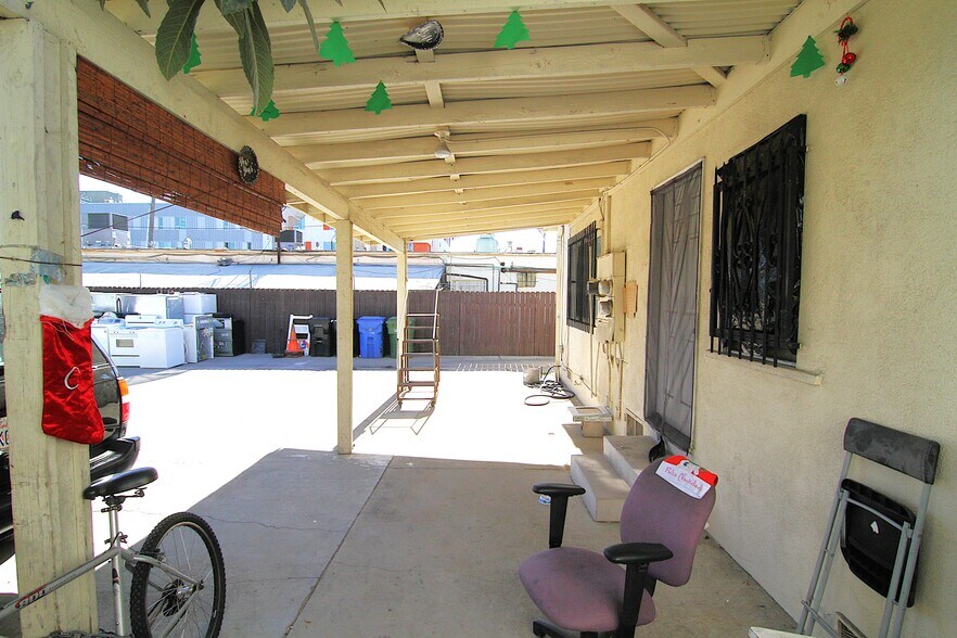 More Photos Of 1108 N Kenmore Ave, Los Angeles Storefront Retail Residential For Sale