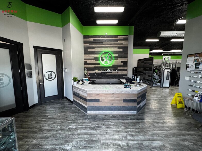 More Photos Of 1405 Sidney Baker St, Kerrville Office For Lease