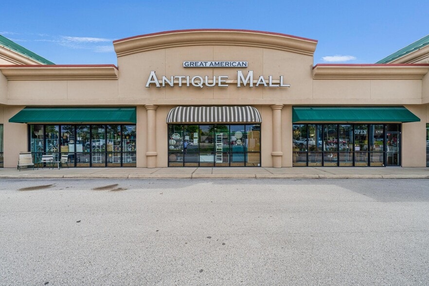 More Photos Of 9365 Philips Hwy, Jacksonville Freestanding For Sale