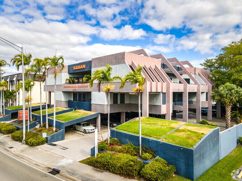 Primary Photo Of 2151 E Commercial Blvd, Fort Lauderdale Medical For Lease