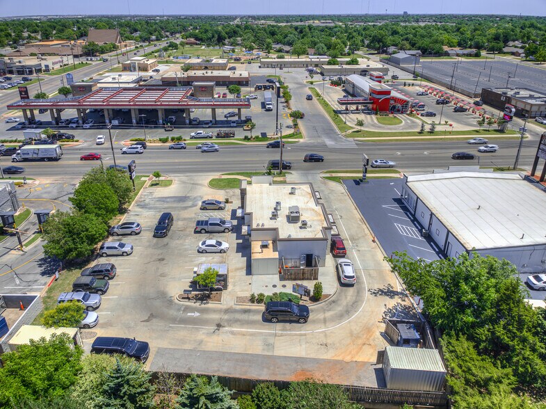 More Photos Of 10805 N May Ave, Oklahoma City Restaurant For Sale