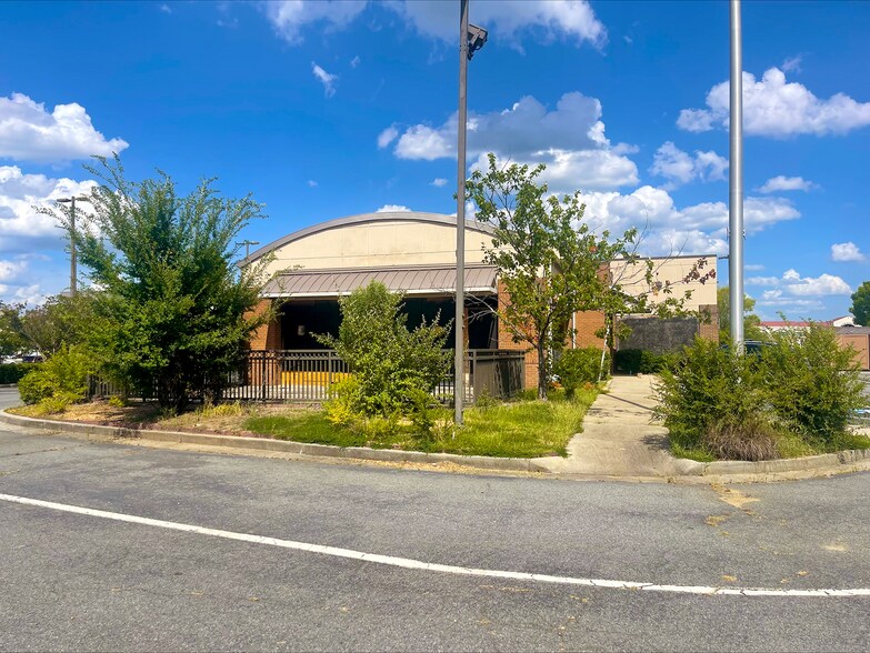 More Photos Of 8648 Jw Clay Blvd, Charlotte General Retail For Sale