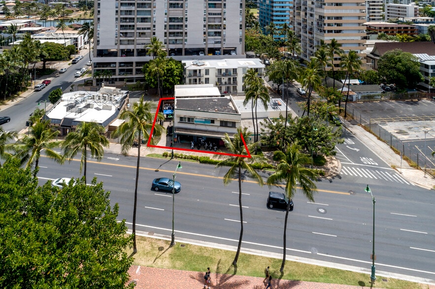 More Photos Of 1980-1984 Kalakaua Ave, Honolulu Storefront Retail Residential For Sale