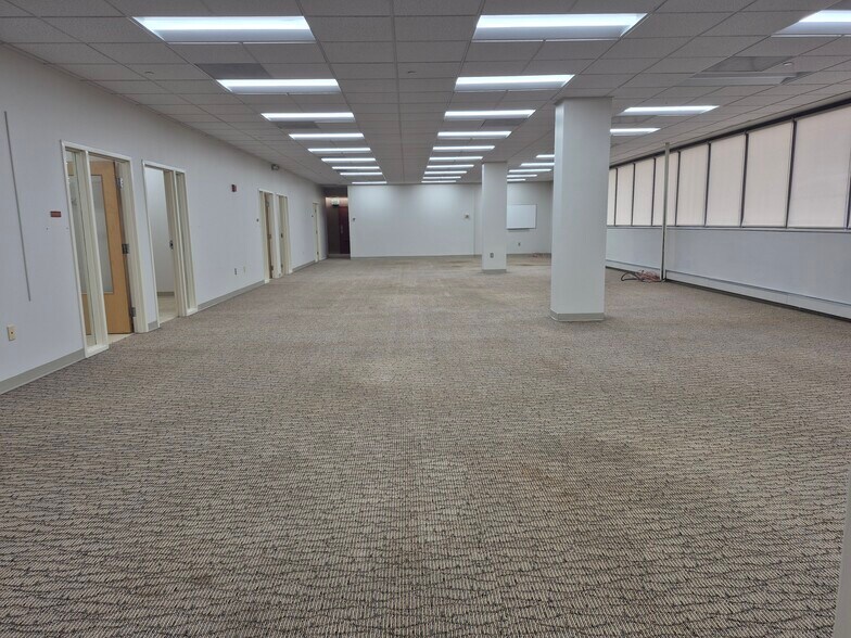 More Photos Of 7 E Baltimore St, Baltimore Office For Lease