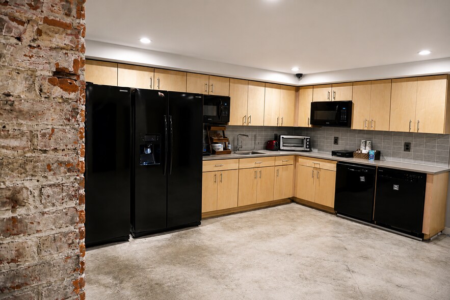 More Photos Of 1834 S Charles St, Baltimore Coworking Space