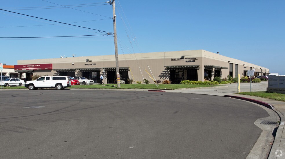 More Photos Of 300-332 Littlefield Ave, South San Francisco Showroom For Lease