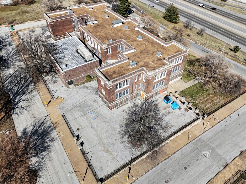 Primary Photo Of 3821 11th St, Saint Louis Specialty For Sale