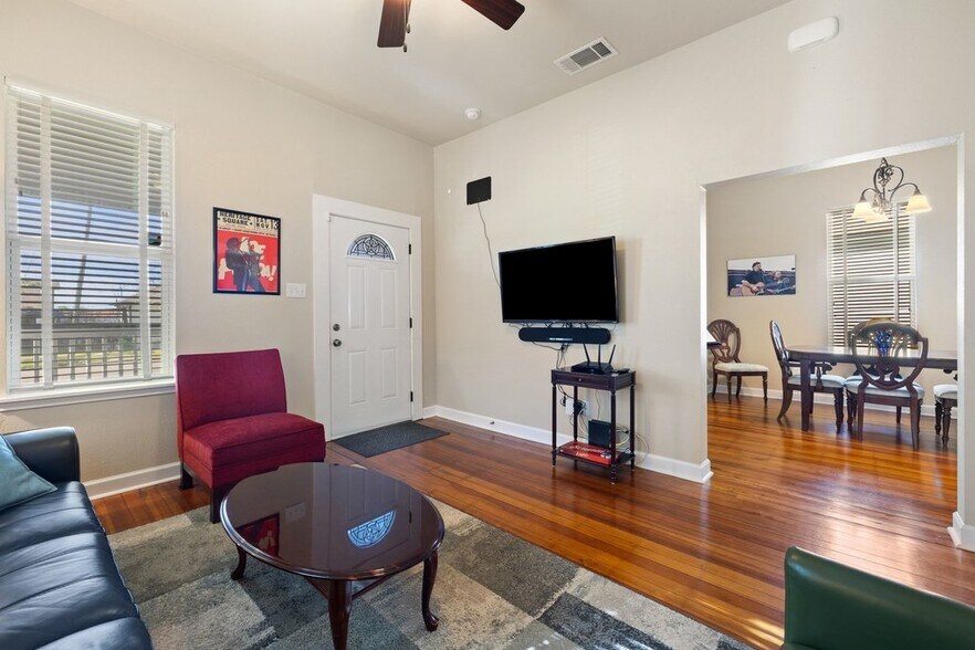 More Photos Of 314 W 3rd St, Taylor Multifamily For Sale