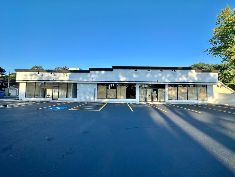 More Photos Of 814-816 State St, Lemont Freestanding For Lease