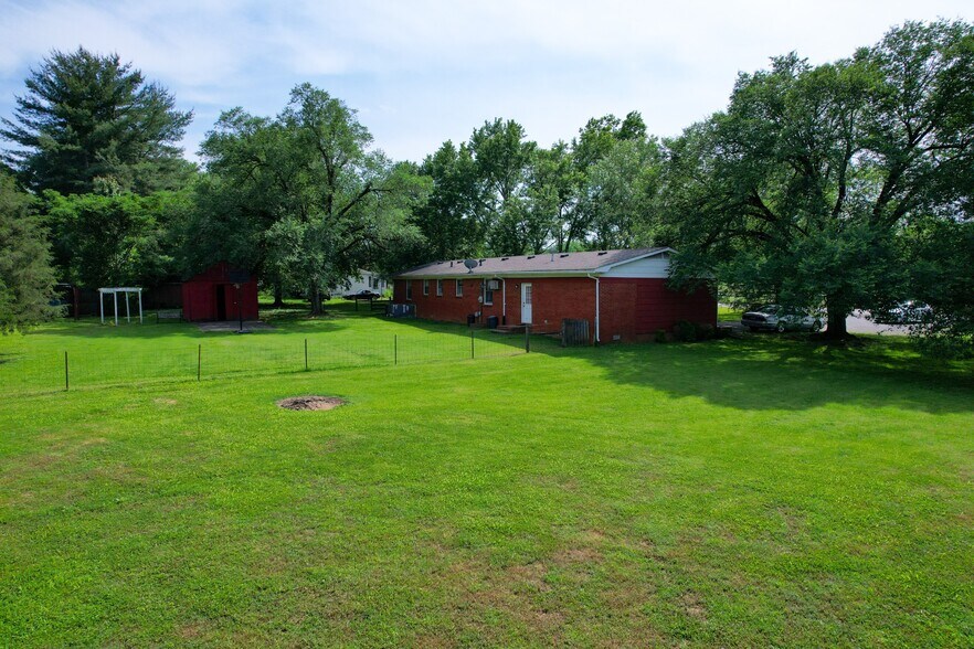 More Photos Of 131 Kingwood Ln, Rockvale Flex For Sale