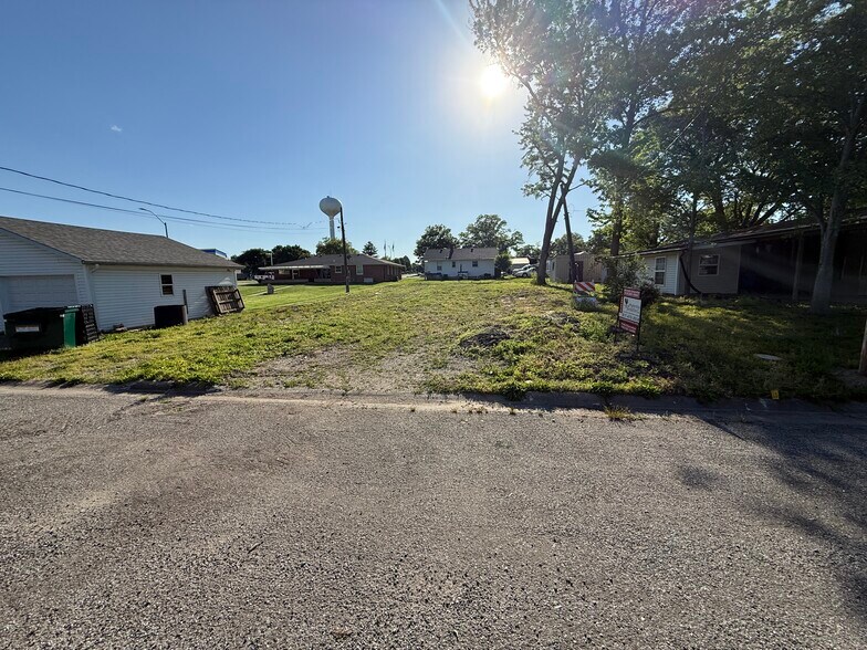 More Photos Of 825 Hartman Dr, Red Bud Land For Sale