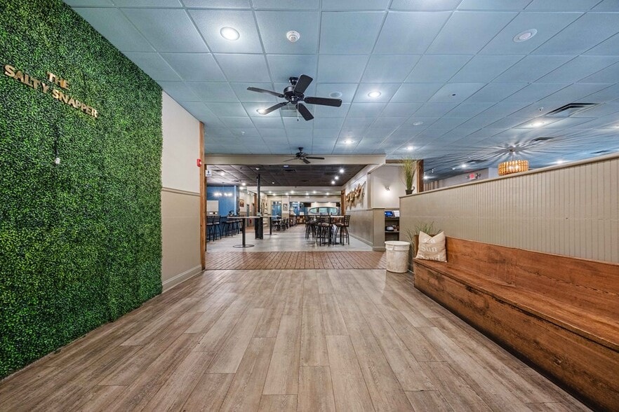 More Photos Of 1405 Gornto Rd, Valdosta Restaurant For Sale