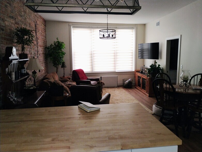 More Photos Of 6 W Burlington Ave, La Grange Storefront Retail Residential For Sale