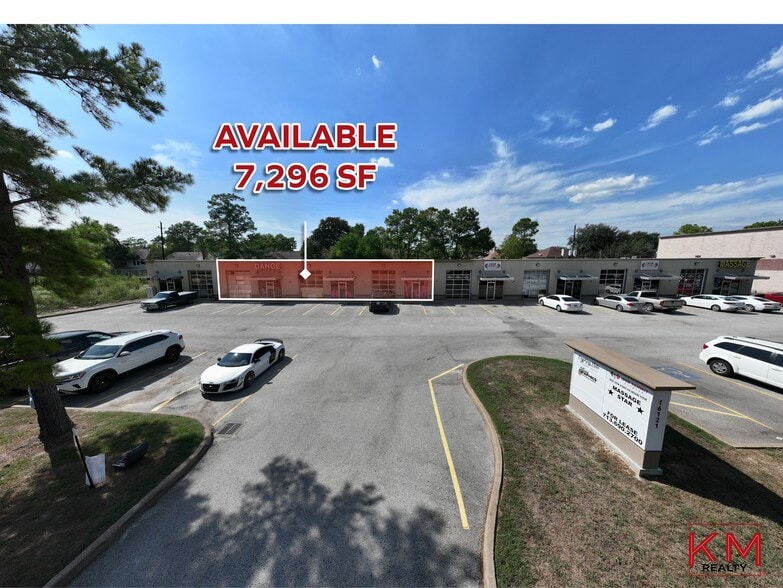 More Photos Of 16121 N Eldridge Pky, Tomball Flex For Lease