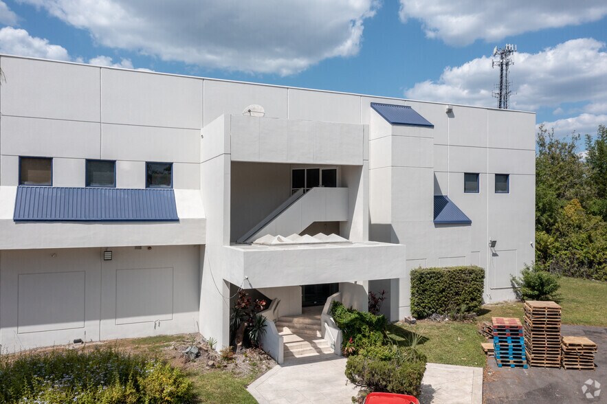 More Photos Of 2349 S Apopka Blvd, Apopka Warehouse For Sale