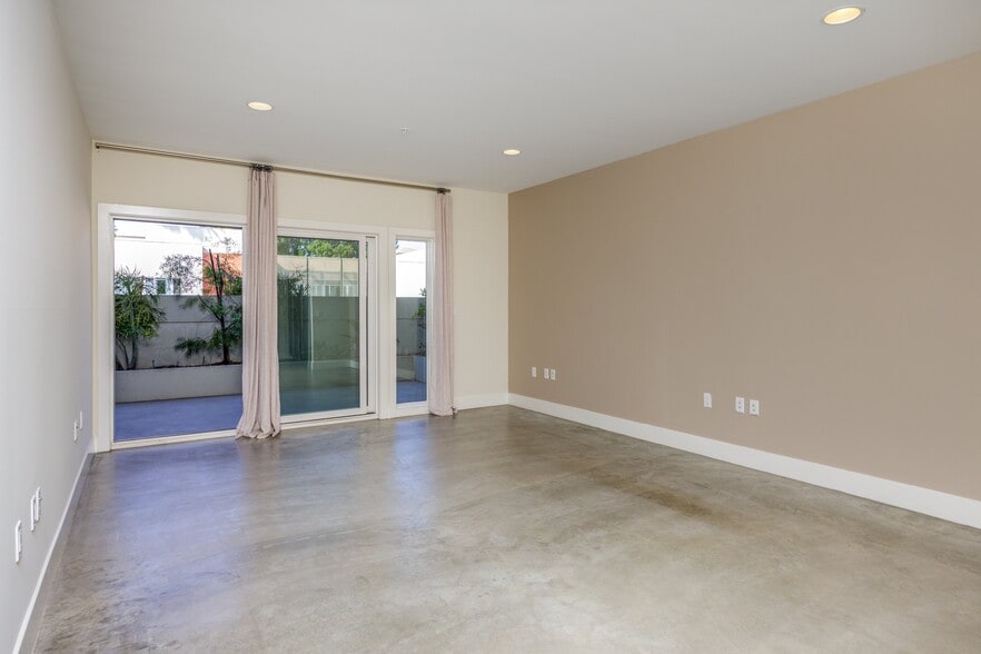 More Photos Of 119 Los Robles Ave, Pasadena Apartments For Sale