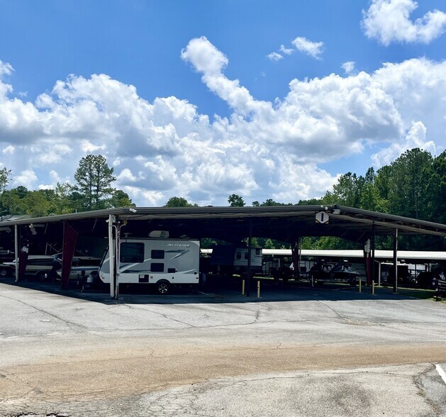 More Photos Of 5780 Holiday Rd, Buford Self Storage For Sale