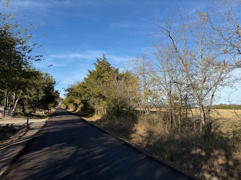 More Photos Of 564 County Road 3201, Campbell Land For Sale