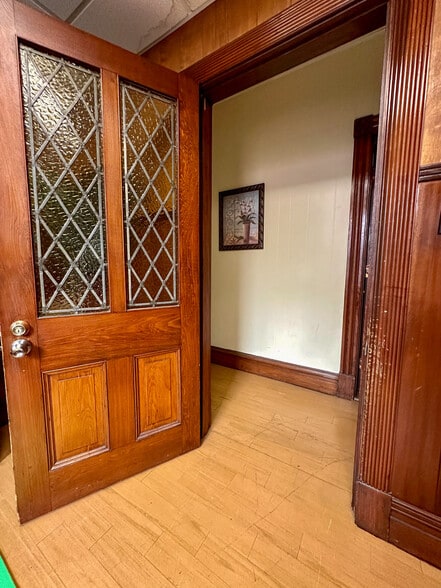 More Photos Of 3201 Itaska St, Saint Louis Specialty For Sale