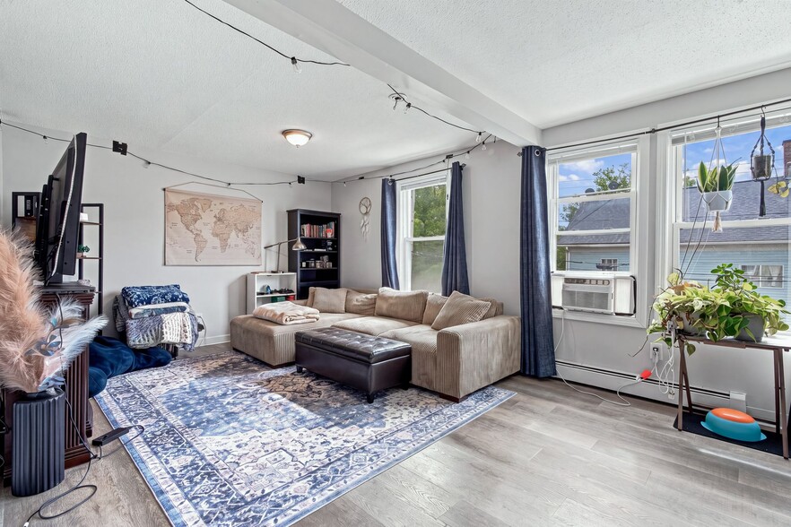 More Photos Of 219 River St, Woonsocket Apartments For Sale