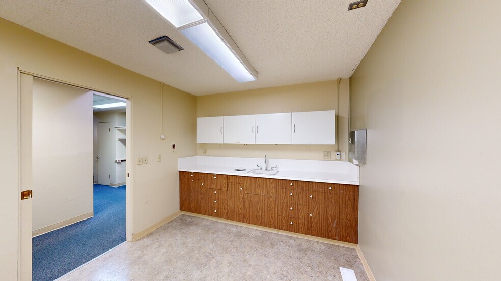 More Photos Of 13350 Big Basin Way, Boulder Creek Medical For Lease