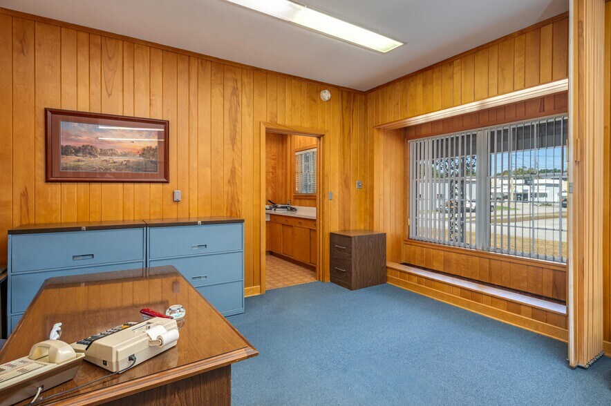 More Photos Of 510 E Parker St, Bartow Office For Sale
