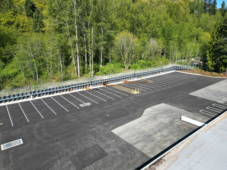 More Photos Of 1701 Pike St NW, Auburn Distribution For Lease