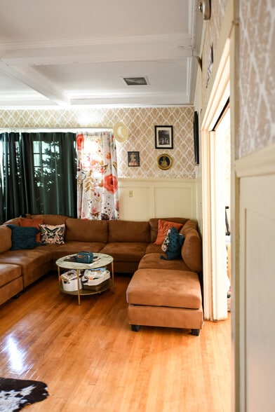 More Photos Of 200 E Vista St, Bisbee Movie Radio TVStudio For Sale