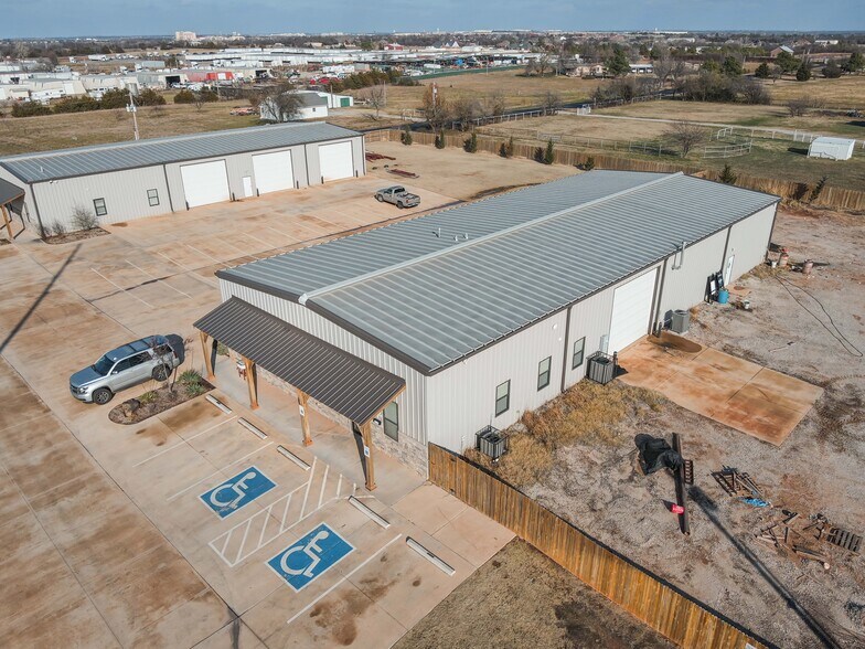 More Photos Of 9808 S Sunnylane Rd, Moore Office For Sale