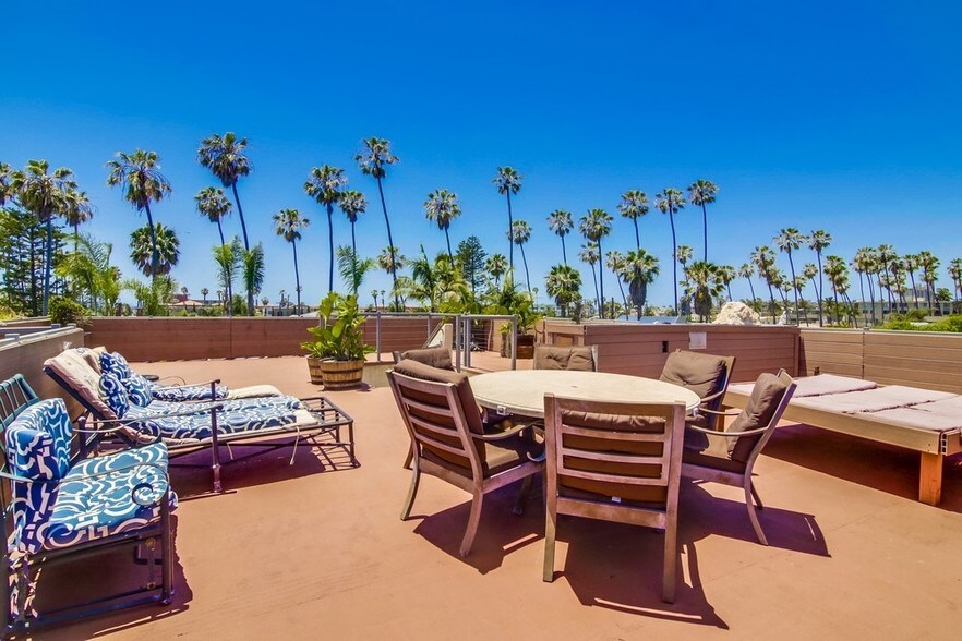 More Photos Of 4111 Bayard St, San Diego Specialty For Sale