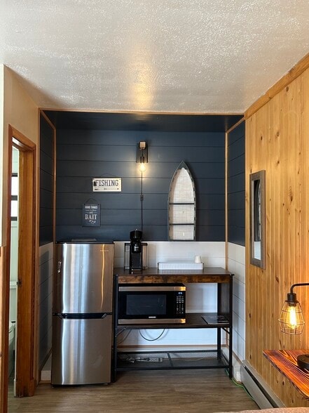 More Photos Of 978 Highway 395 N, Kettle Falls Hotel For Sale