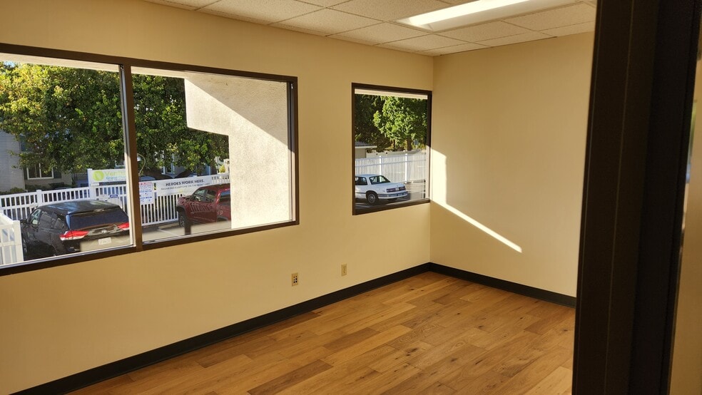 More Photos Of 5450 Telegraph Rd, Ventura Office For Lease