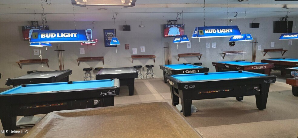 More Photos Of 601b S Railroad Blvd, Mccomb General Retail For Sale