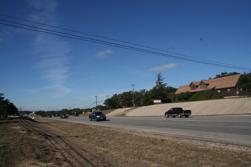 More Photos Of 4225 E Highway 290, Dripping Springs Office For Lease