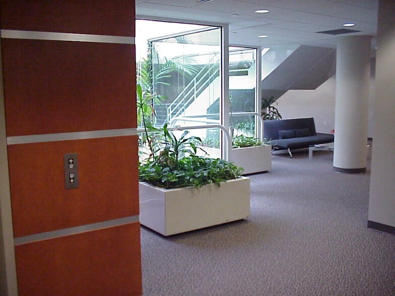 More Photos Of 7900 NW 154th St, Miami Lakes Office For Lease