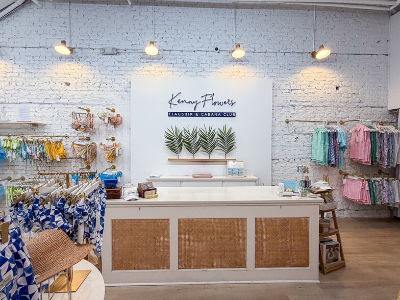 More Photos Of 345 King St, Charleston Storefront Retail Office For Lease