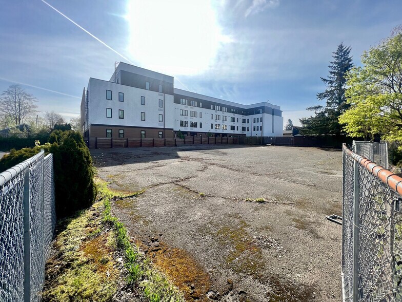 More Photos Of 5910 SE 49th Ave, Portland Land For Sale