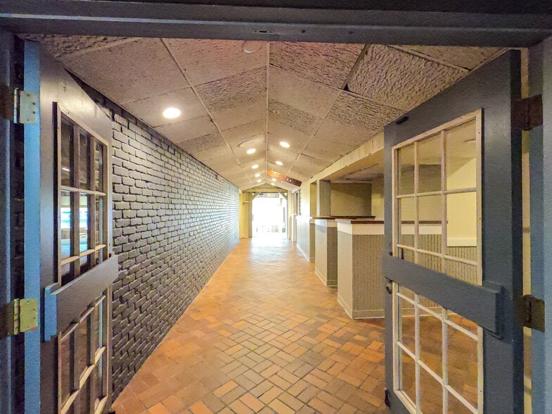 More Photos Of 2006-2024 S Airport Rd W, Traverse City Freestanding For Lease