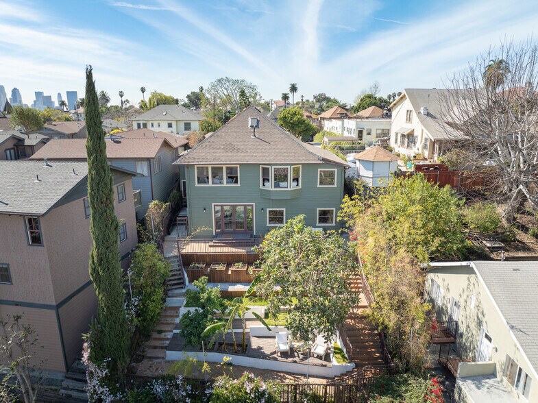 More Photos Of 844 E Kensington Rd, Los Angeles Specialty For Sale