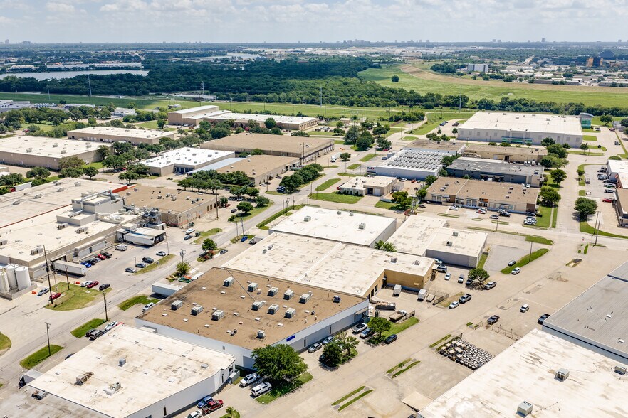 More Photos Of 3250-3254 International Pl, Irving Warehouse For Lease