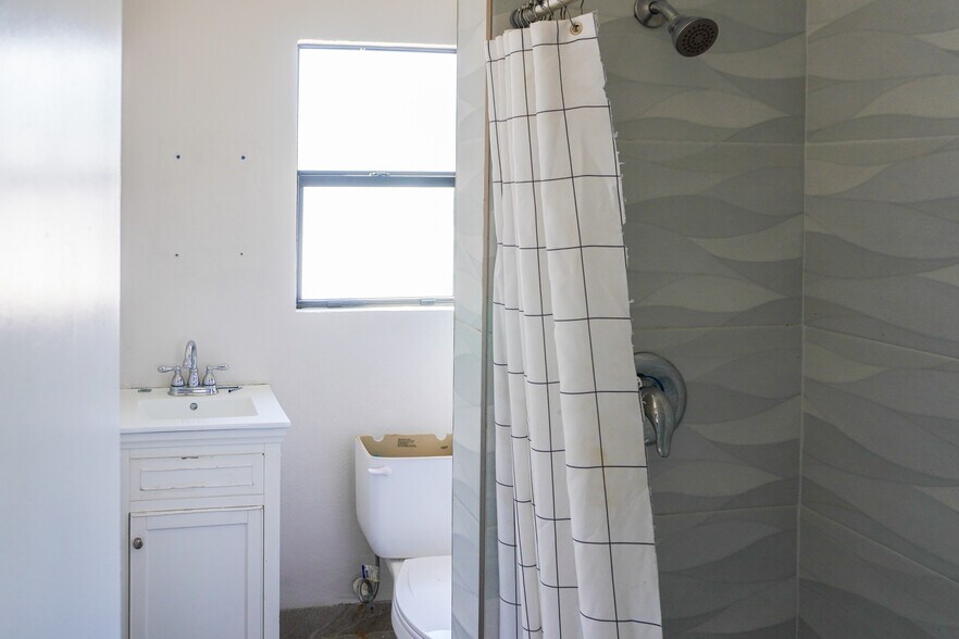 More Photos Of 413 S Ocean Blvd, Pompano Beach Apartments For Sale