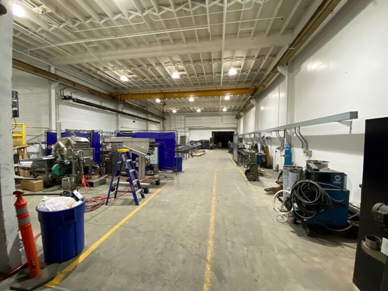 More Photos Of 500 E Illinois St, Newberg Manufacturing For Lease