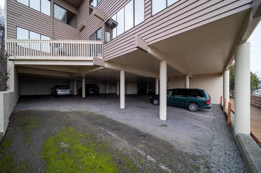 More Photos Of 1111 W Holly St, Bellingham Office For Lease