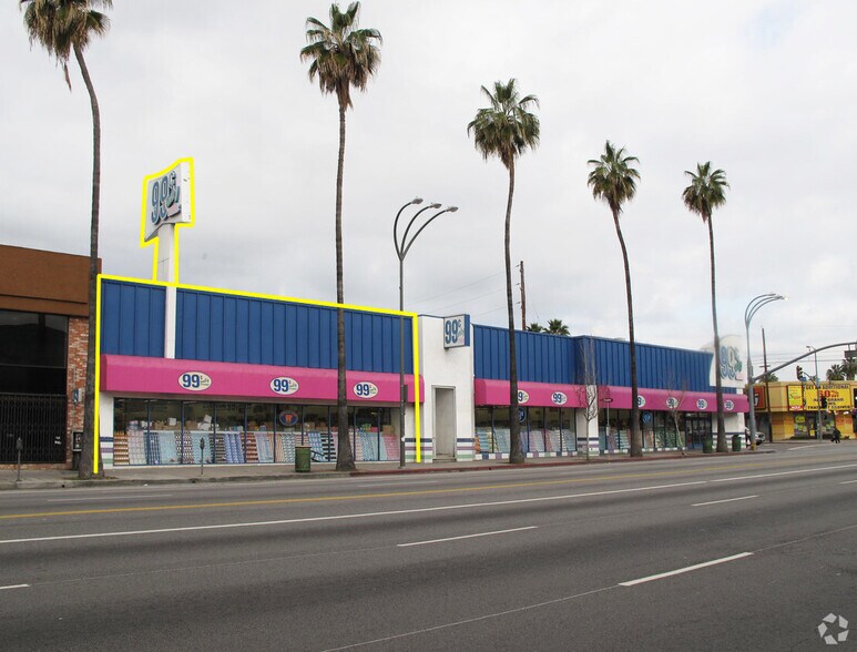 Primary Photo Of 6745 Van Nuys Blvd, Van Nuys Storefront Retail Office For Lease