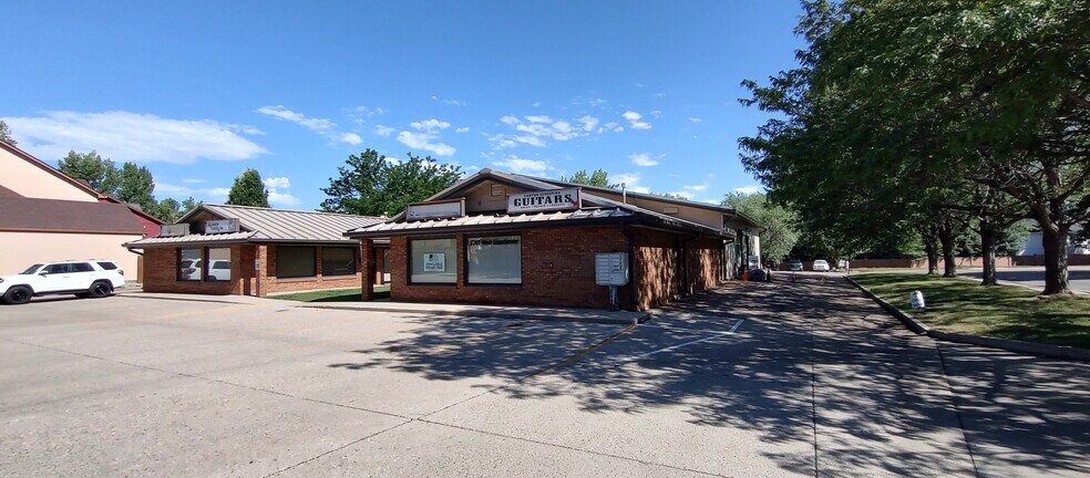 More Photos Of 2707 W Eisenhower Blvd, Loveland Warehouse For Lease