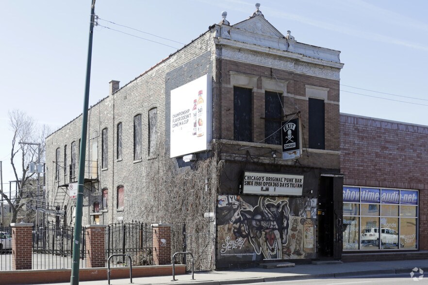 Primary Photo Of 1315 W North Ave, Chicago Restaurant For Sale